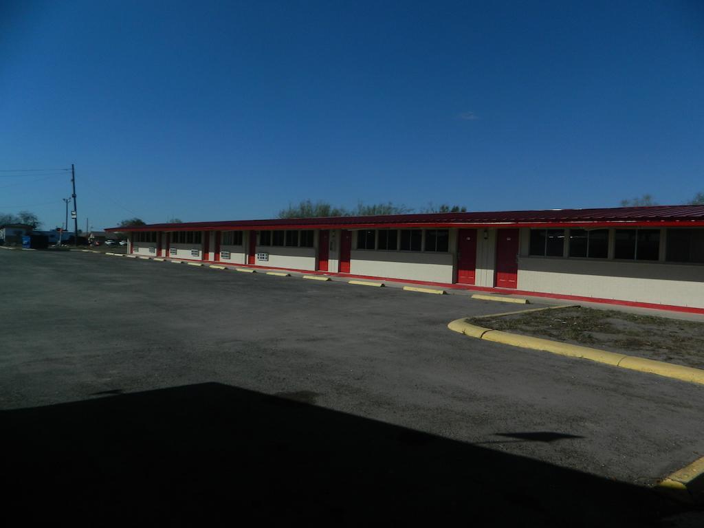 Freer Motel Екстер'єр фото